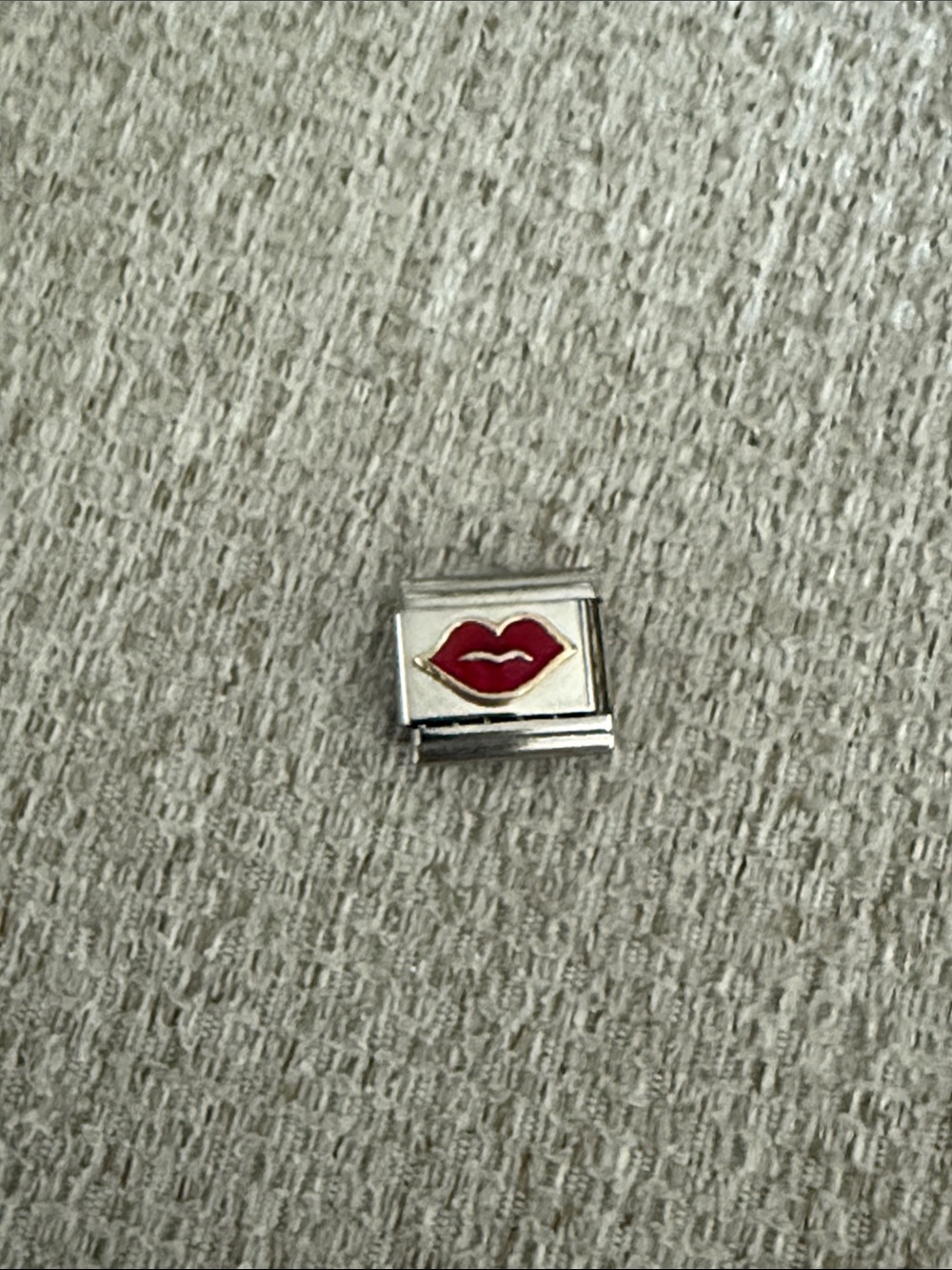 Italian Charm: Red Lips